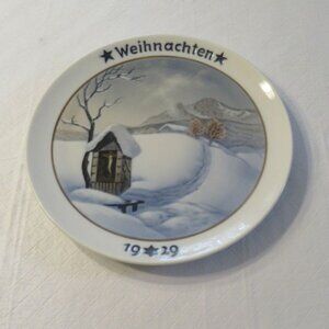 1929 WEIHNACHTEN 8 3/4 Inch Christmas Plate - Gebirosweihnacht - Heinrich Fink